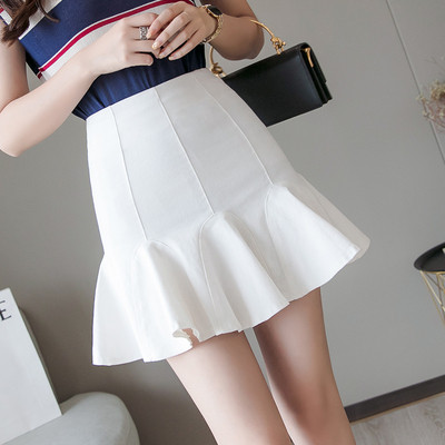 Fusta de dama moderna in model croiat alb si negru