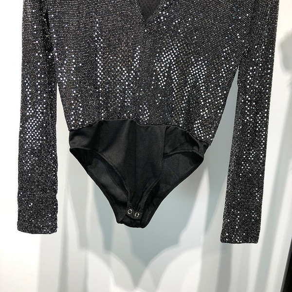 Body elegant de dama cu maneci lungi de culoare neagra cu efect stralucitor