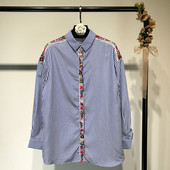 Cămașă de damă în dungi cu mâneci lungi în albastru cu broderie