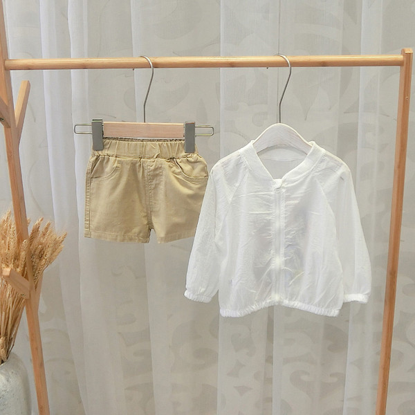 Geaca casual pentru copii pentru baieti cu aplicatie alba