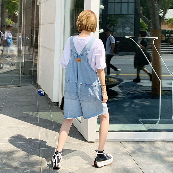 Γυναικεία ολόσωμη φόρμα τζιν  σε ανοιχτό χρώμα