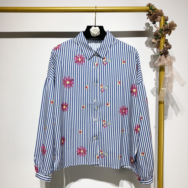 Cămașă de damă cu mâneci lungi în dungi, cu flori