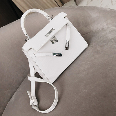 Geanta de dama eleganta cu inchidere metalica in trei culori