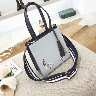 Geanta de dama cu broderie in mai multe culori