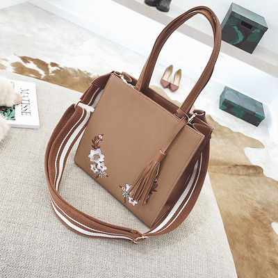 Geanta de dama cu broderie in mai multe culori