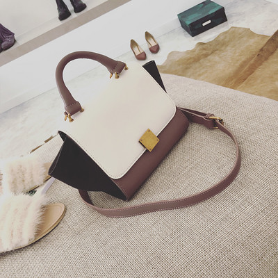 Geanta de dama moderna cu inchidere metalica