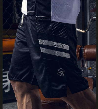 Pantaloni scurți casual pentru bărbați în negru și roșu