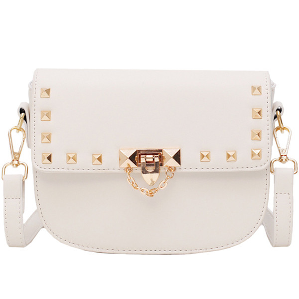 Geanta de dama moderna cu elemente metalice - in patru culori