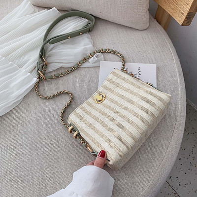 Geanta de dama eleganta cu inchidere metalica in trei culori