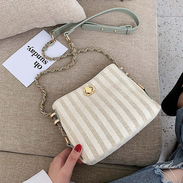 Geanta de dama eleganta cu inchidere metalica in trei culori