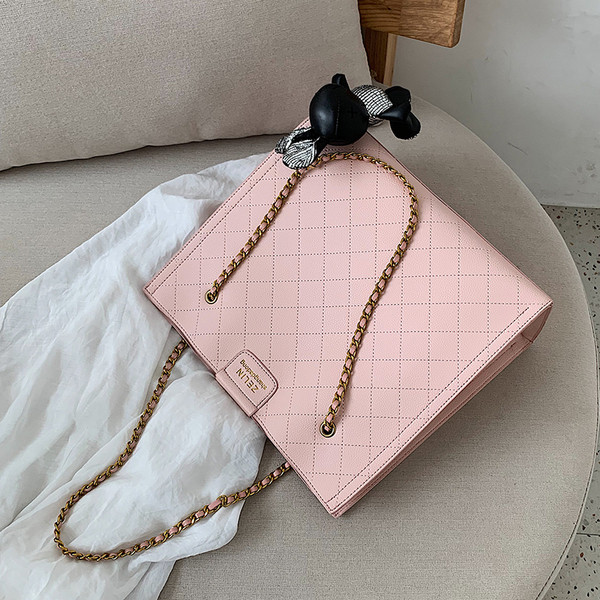 Geanta de dama moderna cu accesoriu in trei culori