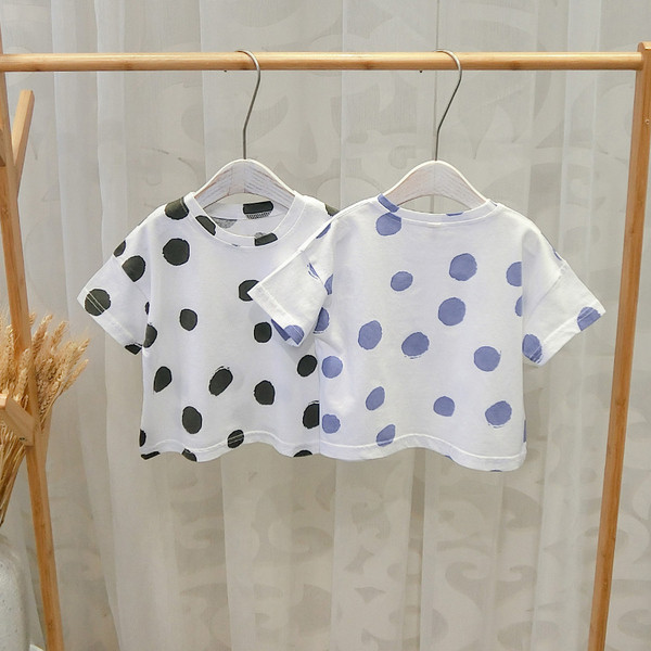 Tricou pentru copii modern cu buline pentru baieti