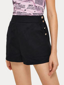 Pantaloni scurți de damă cu talie elastică și nasturi de culoare neagră