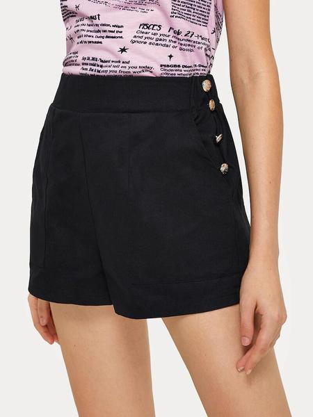 Pantaloni scurți de damă cu talie elastică și nasturi de culoare neagră