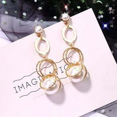 Cercei de top de dama de culoare aurie - cu perle