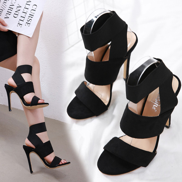 Sandale de damă cu toc înalt, de culoare neagră