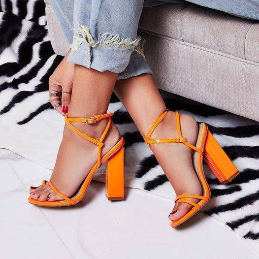 Model nou de sandale de dama moderne cu toc gros in portocaliu si verde