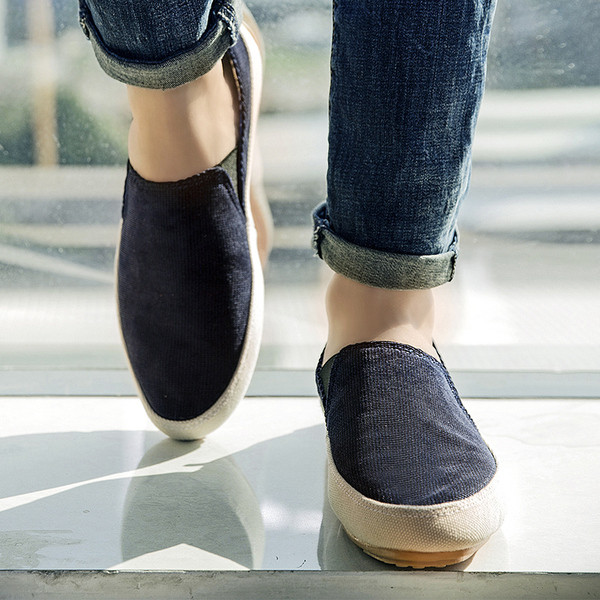 Mocasini actuali pentru bărbați cu talpă plată în patru culori