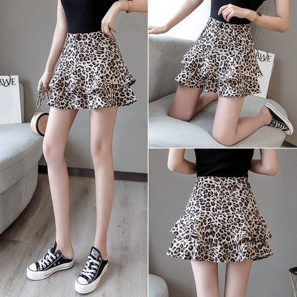 Fusta scurta de dama actuala cu animal print cu talie inalta