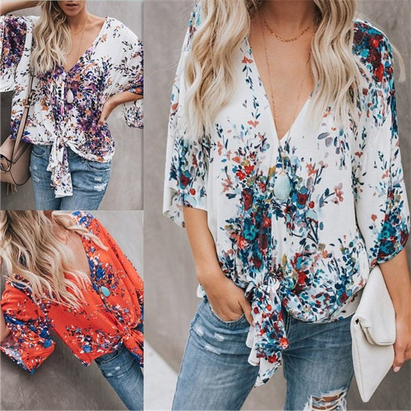 Модерна дамска риза с флорален десен в три цвята