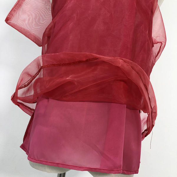 Maieu de damă din tul cu panglică roșie