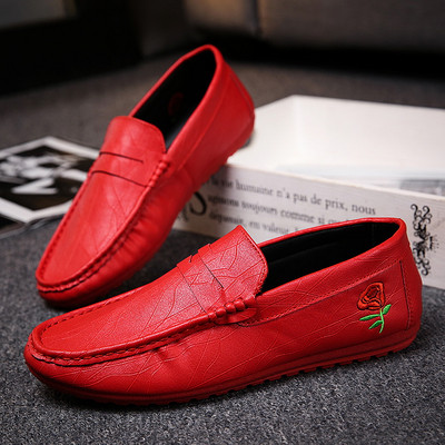 Модерни мъжки мокасини в три цвята с бродерия