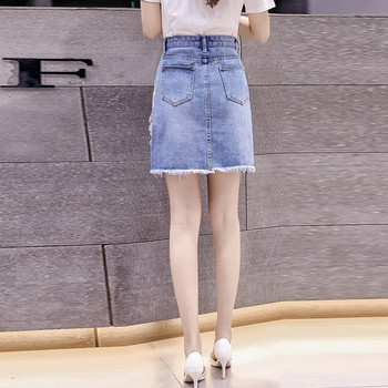 Дънкова дамска пола с флорални мотиви и висока талия