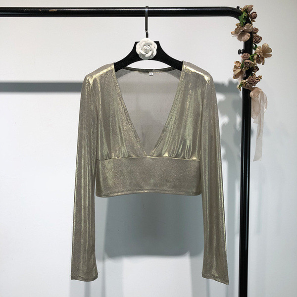 Bluză scurtă de damă cu decolteu în V și mâneci lungi de culoare argintie