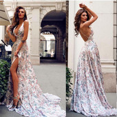 Официална дамска рокля с V-образно деколте и флорални мотиви