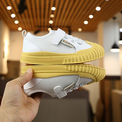 Tenisi actuali pentru copii in trei culori - pentru baieti si fete