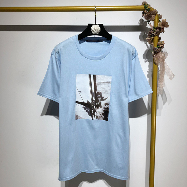 Tricou casual cu maneca scurta de culoare albastra si aplicatie