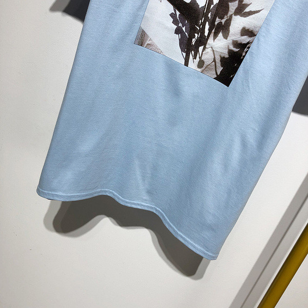 Tricou casual cu maneca scurta de culoare albastra si aplicatie