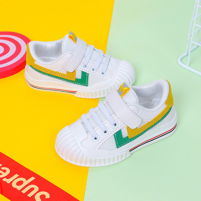 Model nou de adidasi copii in doua culori pentru baieti