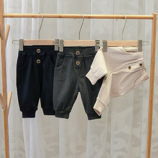 Model nou de pantaloni copii pentru baieti in trei culori