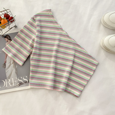 Tricou scurt de dama cu o maneca in doua culori