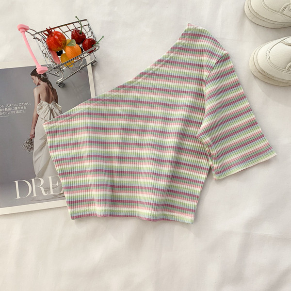 Tricou scurt de dama cu o maneca in doua culori