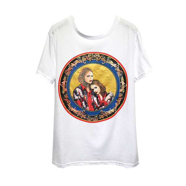 Bluză de damă cu aplicație și mâneci scurte în culoarea albă