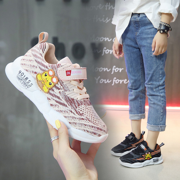 Tenisi actuali pentru copii pentru fete - in trei culori