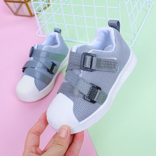 Tenisi copii in trei culori pentru baieti si fete