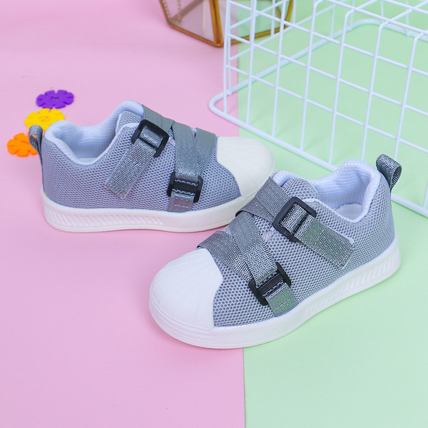 Tenisi copii in trei culori pentru baieti si fete