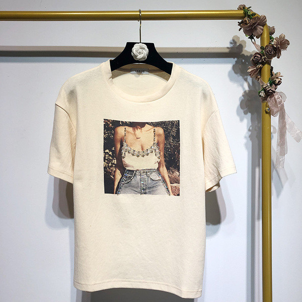 Tricou cu maneca scurta cu aplicatie si perle in trei culori