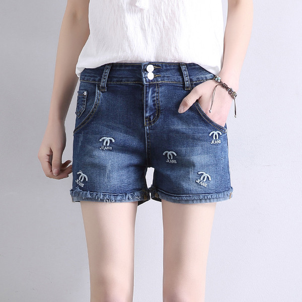 Pantaloni scurți casual de damă în două culori cu talie standard