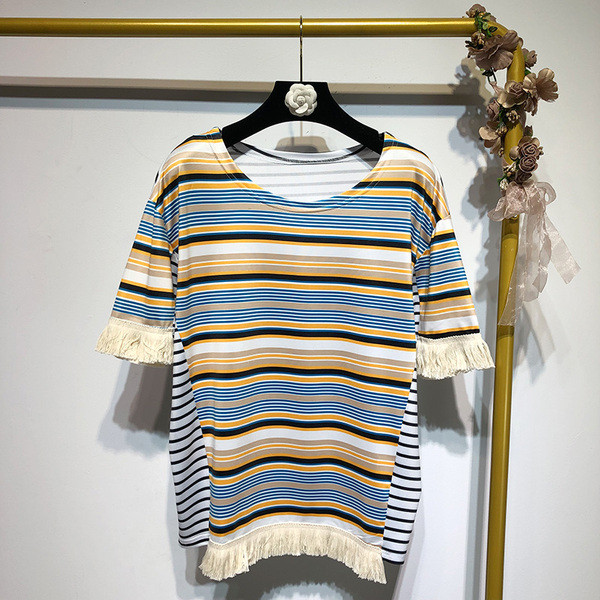 Bluză de damă în dungi, cu mâneci scurte și franjuri