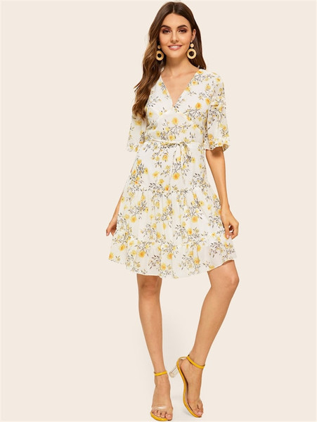 Rochie de dama model nou cu motive florale in alb