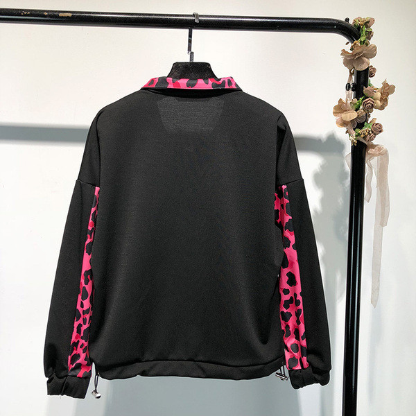 Hanorac de damă cu mânecă lungă în negru și model animal