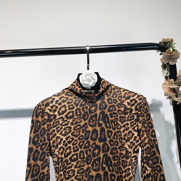 Body de dama cu maneci lungi si imprimeu animal