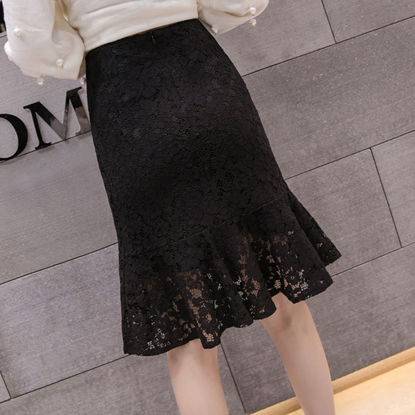 Fusta de dama eleganta din dantela in alb si negru