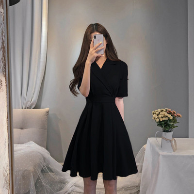 Model elegant de rochie de dama cu maneci scurte in negru si rosu