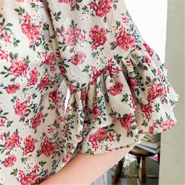 Bluză de damă modernă cu model floral în două culori