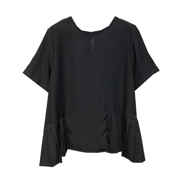 Bluză de damă cu mâneci scurte și pliuri în alb și negru